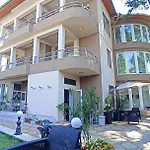 приятелската къща Guest house