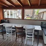 Guest house приятелската къща