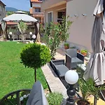 приятелската къща Guest house