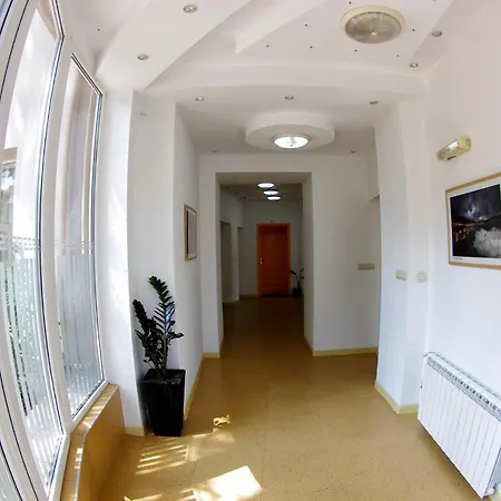Guest house приятелската къща 3*