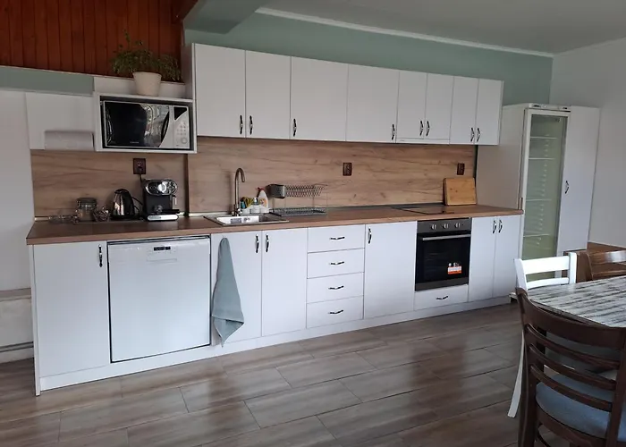 Guest house приятелската къща 3*