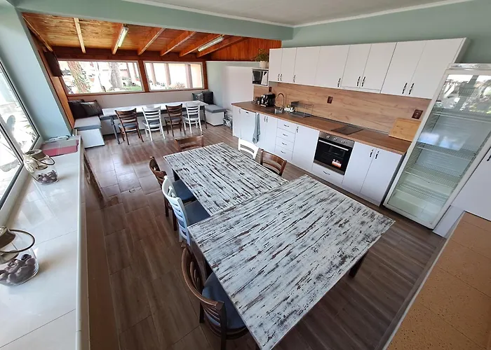 приятелската къща Guest house 3*