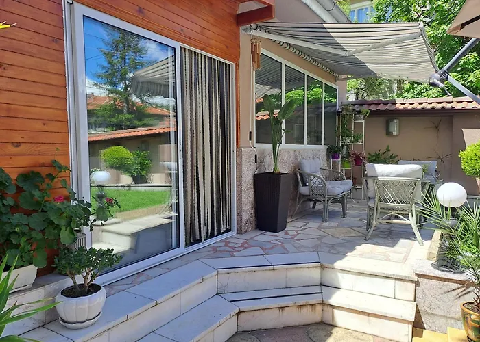 приятелската къща Guest house 3*