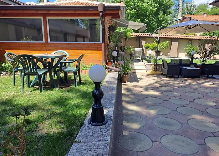 приятелската къща Guest house 3*