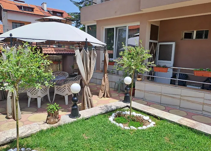 приятелската къща Guest house 3*